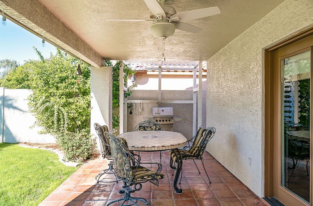 Val Vista Lakes Gilbert 3BD Beautiful Oasis - photo 17