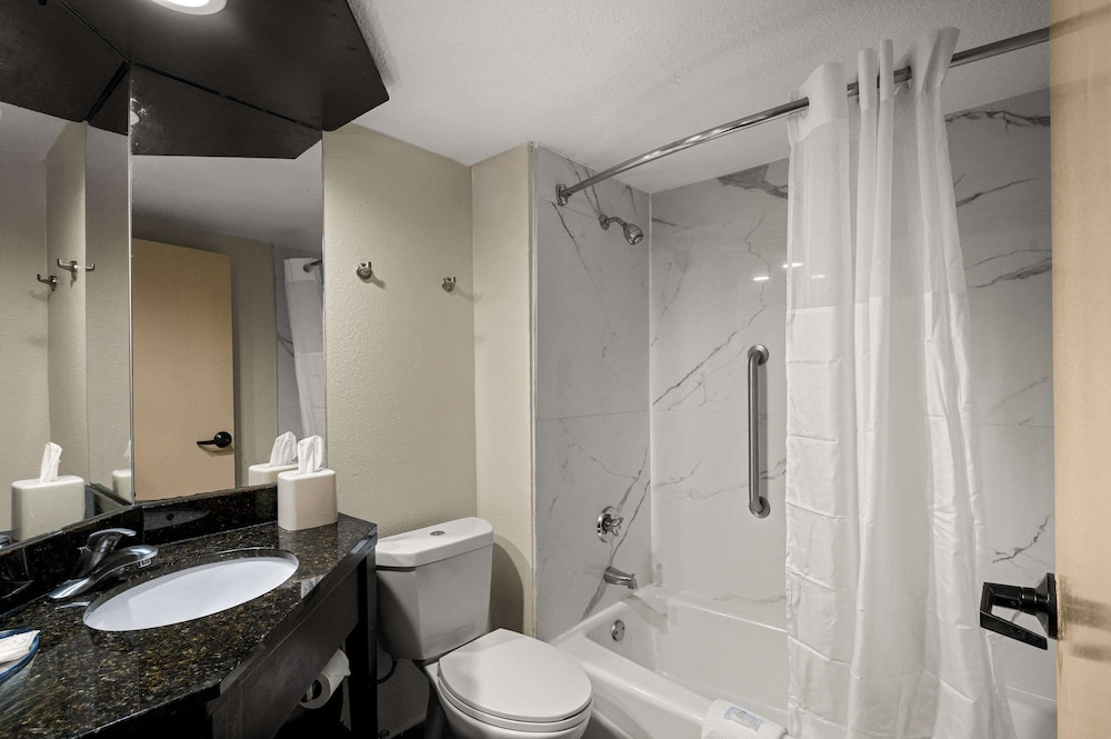 Quality Inn & Suites North Little Rock - photo 19