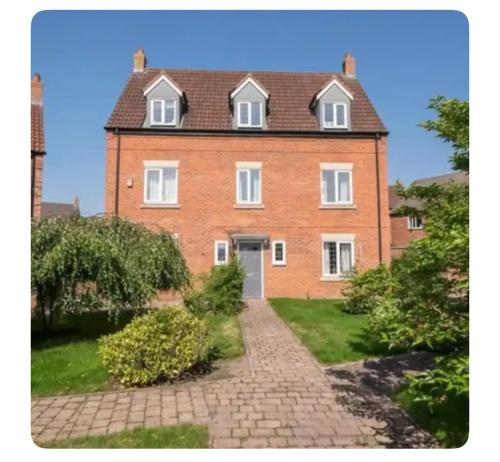 Pennymoor - carbon neutral hotel in Middlewich