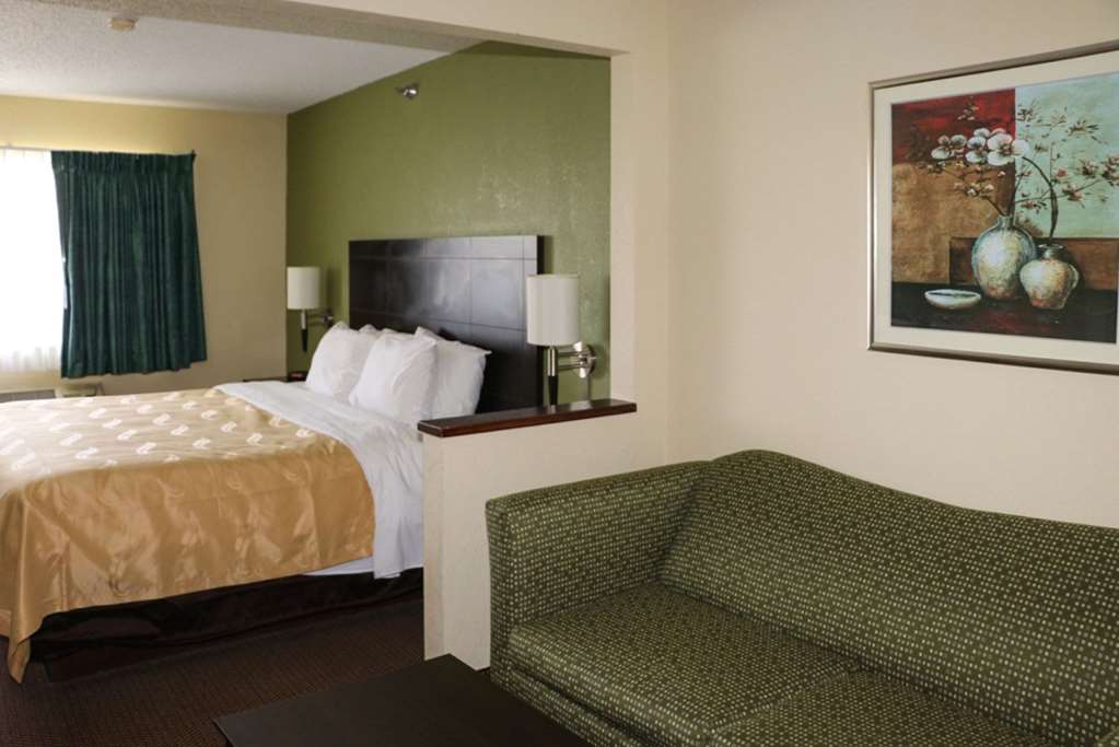 Quality Inn Evansville Eastland Area - photo 12
