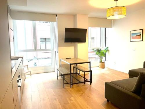 Cervantes Centrico Con Garaje in Gijon, Spain