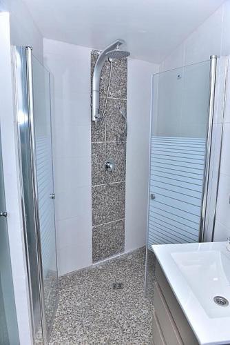 Cocohut Resort — Tiberias — photo 5