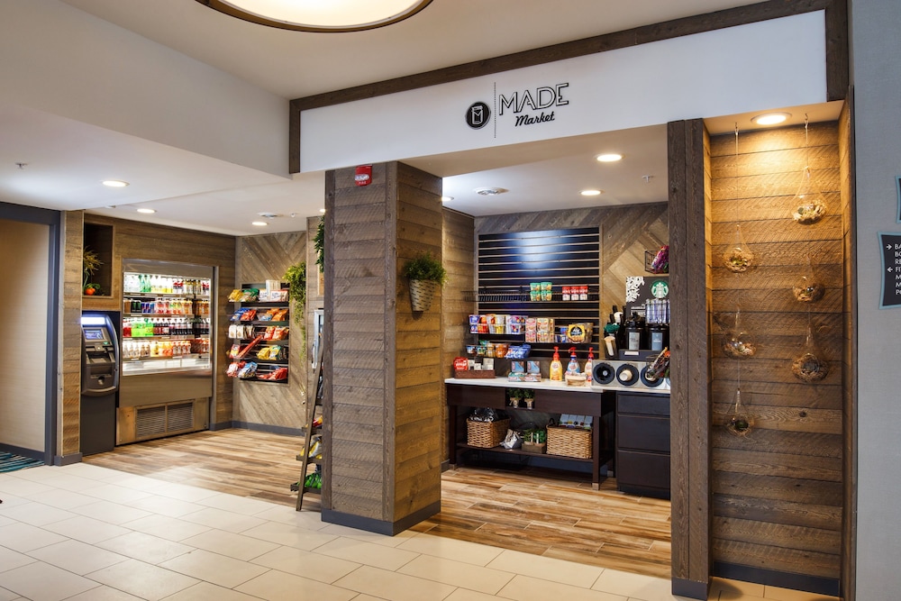DoubleTree by Hilton Neenah - photo 40