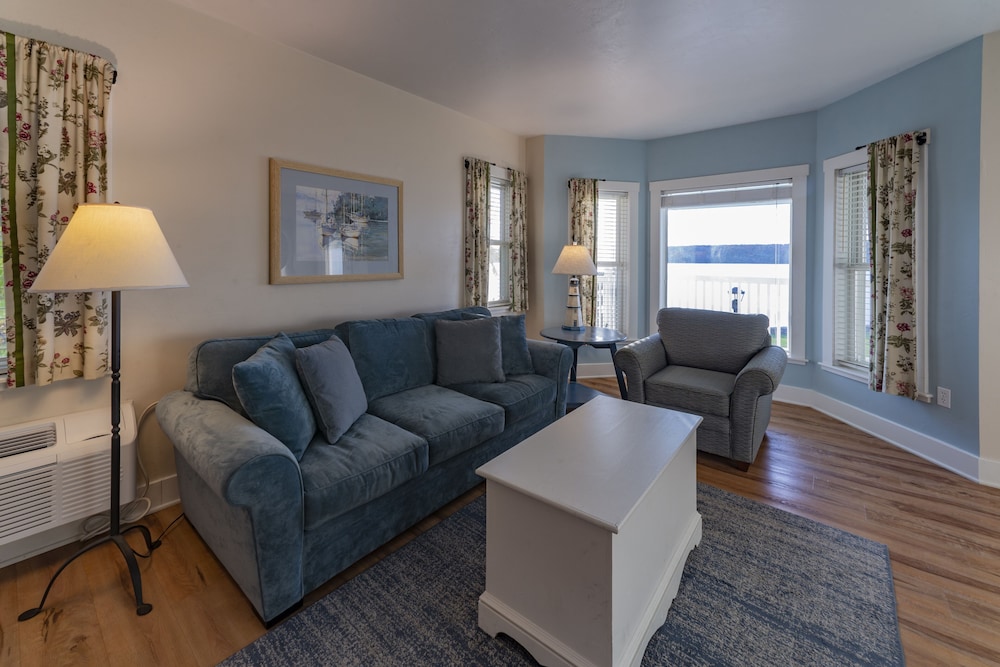 Edgewater Resort - photo 63
