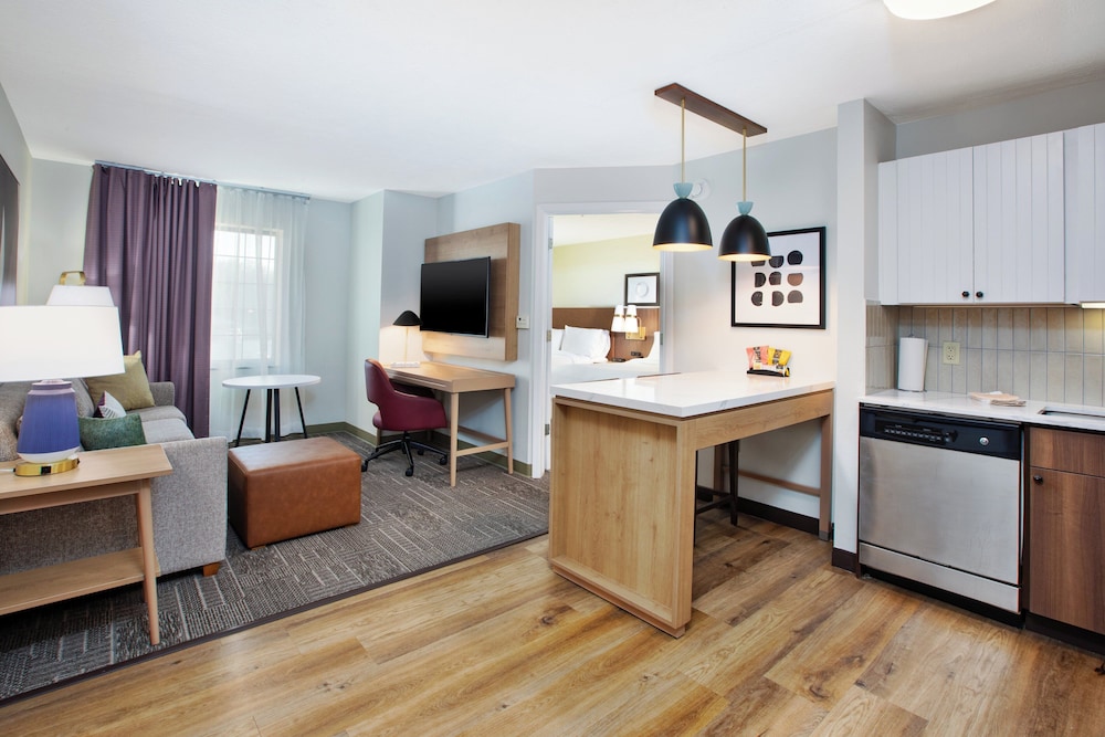 Staybridge Suites Omaha 80th And Dodge - photo 13