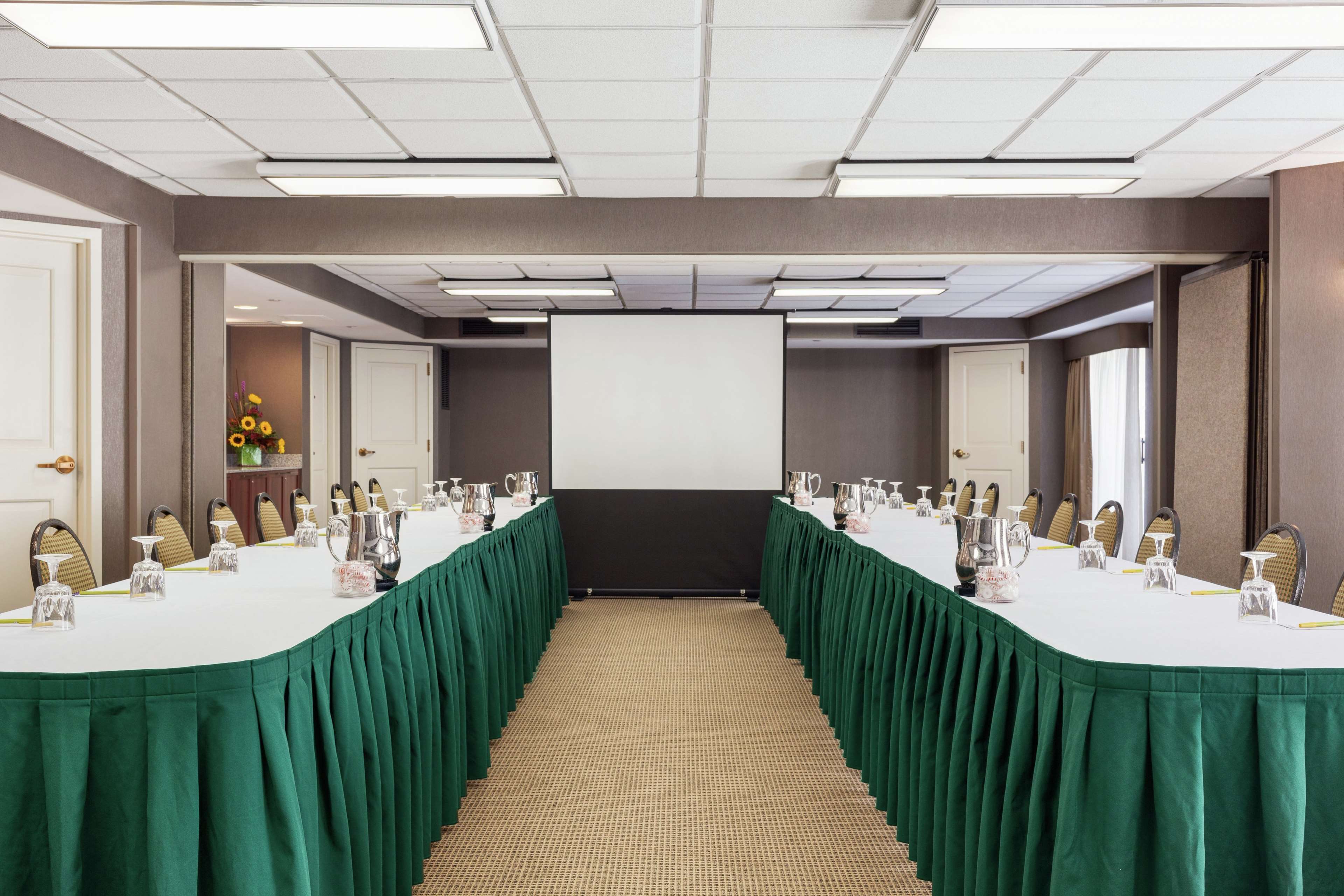 Hilton Garden Inn Lancaster - photo 14