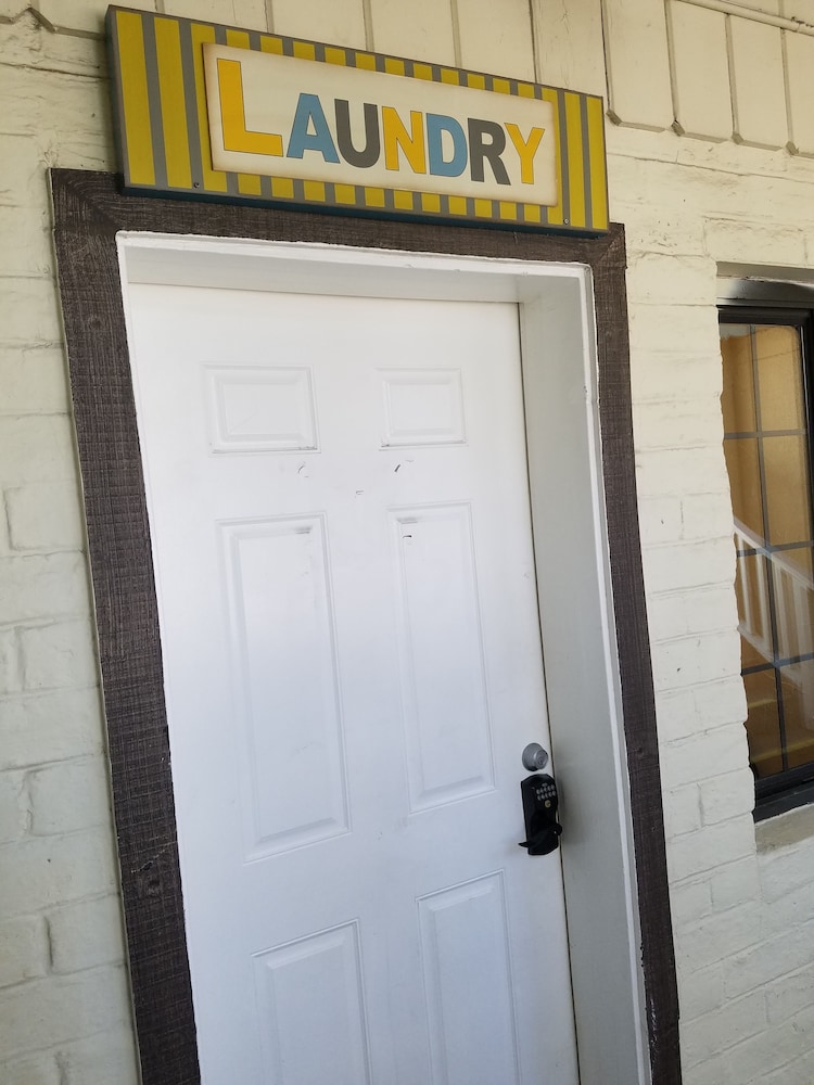 Econo Lodge Inn & Suites Heavenly Village Area - photo 33