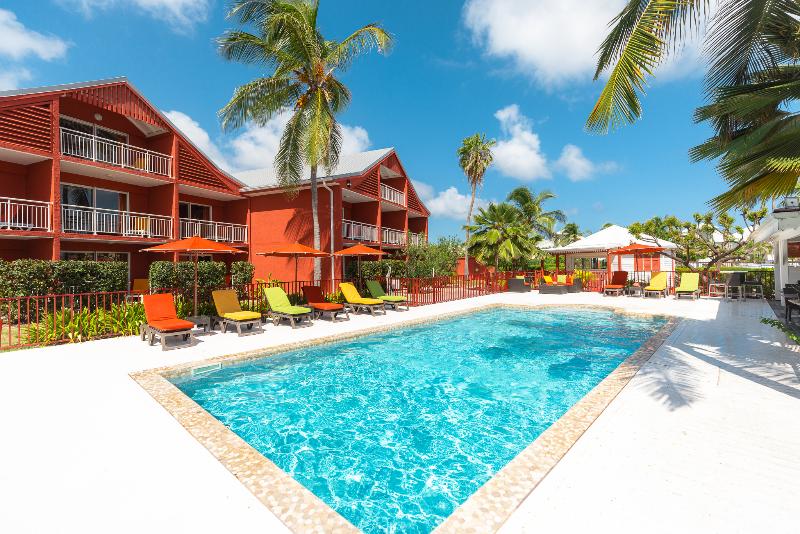 Palm Court — 4-Star Luxury Hotel in Saint-Martin-D'heres, Saint Martin
