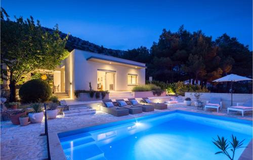 Holiday Home Put Svjure Croatia — 4-Star Luxury Hotel in Omis, Croatia