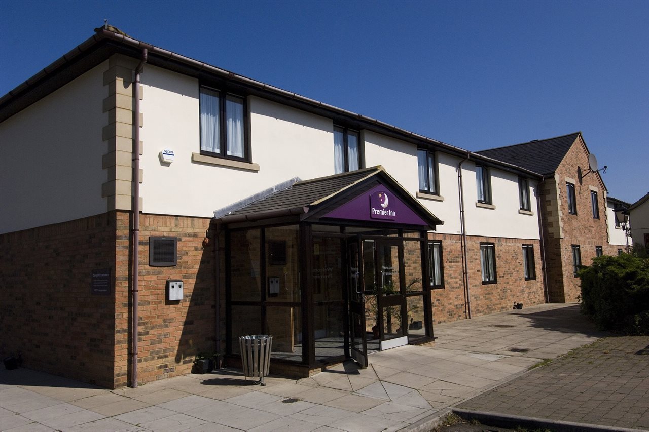 Premier Inn Silverstone — Brackley