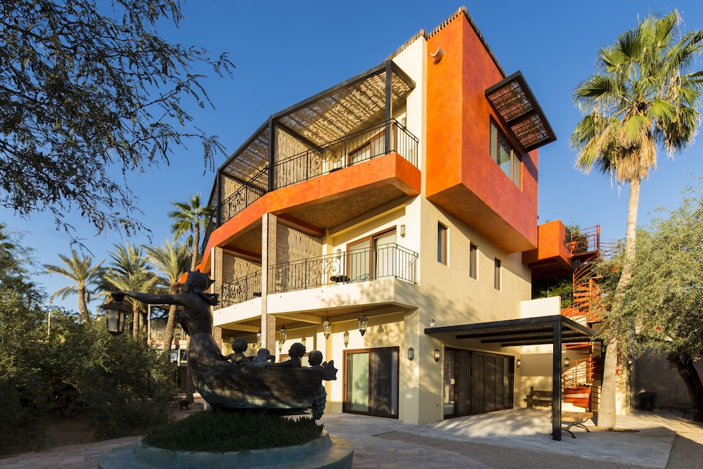 Marea La Paz in La Paz, Mexico