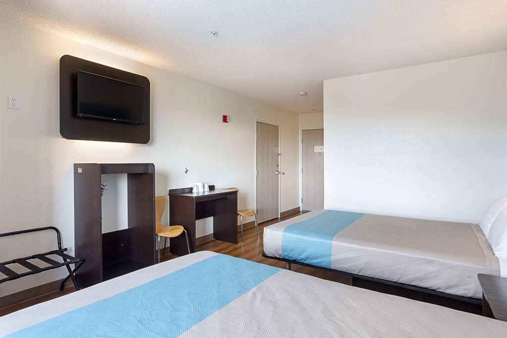 Motel 6 Page AZ - photo 18