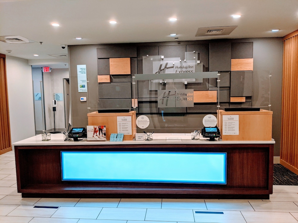 Holiday Inn Express South Burlington an IHG Hotel - photo 5