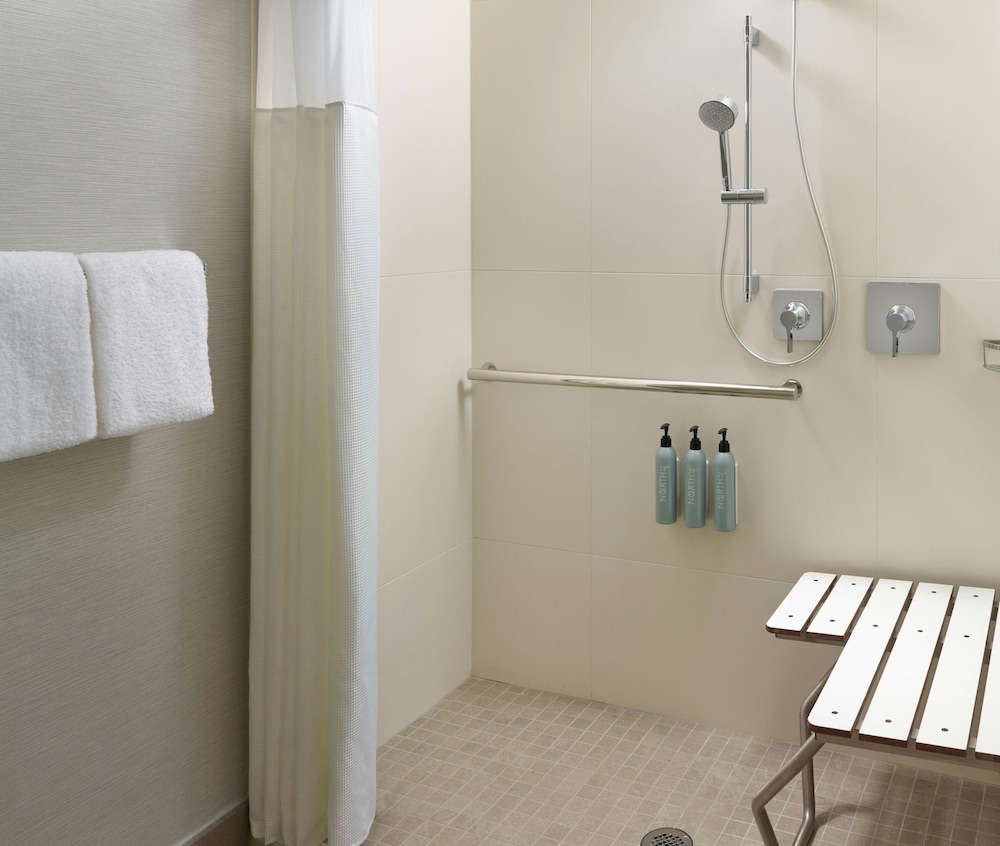Courtyard by Marriott Detroit Warren - photo 14