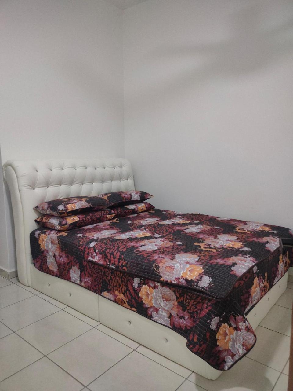 Puteri Homestay — 4-Star Luxury Hotel in Kangar, Malaysia