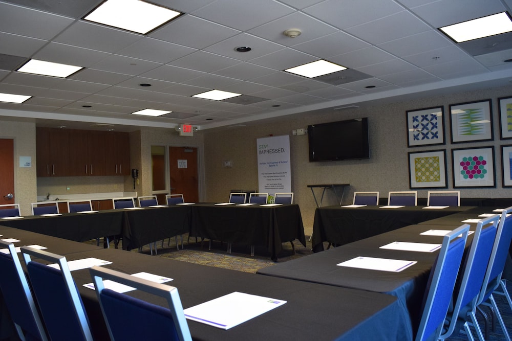 Holiday Inn Express Hotel & Suites Sparta by IHG - photo 48