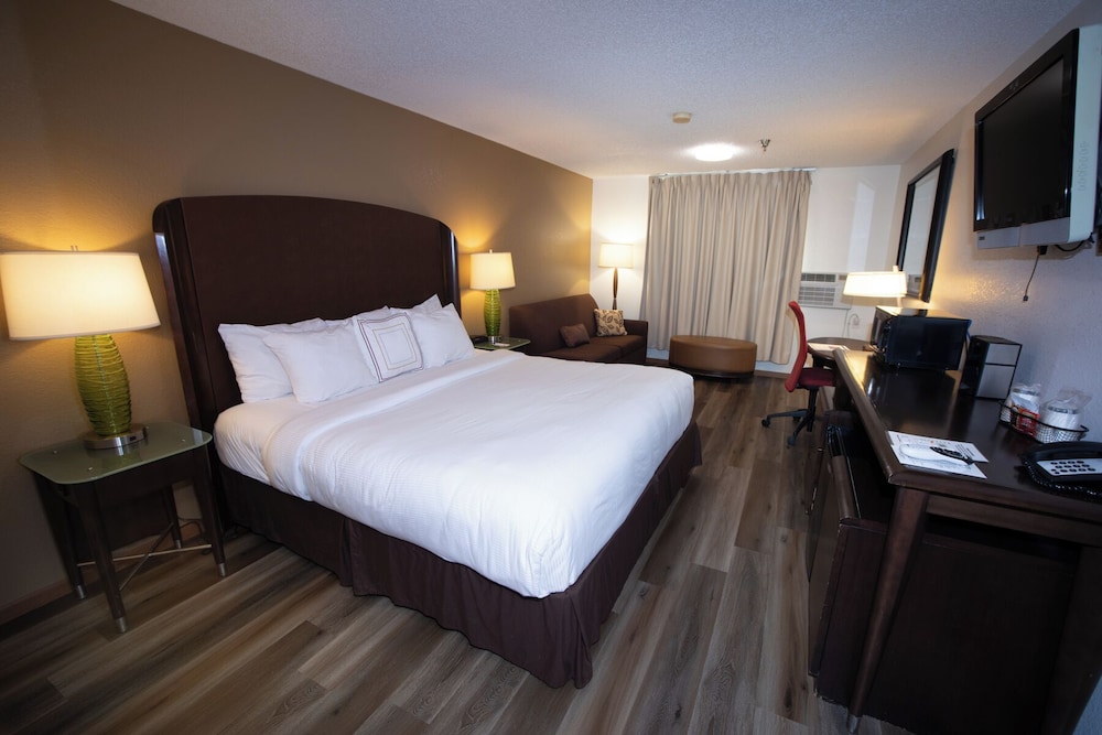 Alliance Hotel & Suites a Howard Johnson by Wyndham - photo 9