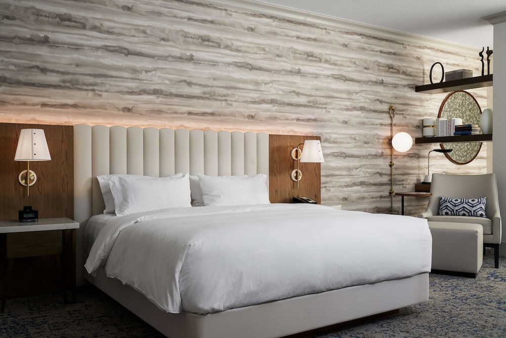 DoubleTree by Hilton Hotel Dallas Love Field - photo 18