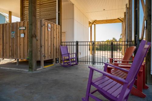A Pawsitive Attitude by Oak Island Accommodations - photo 7