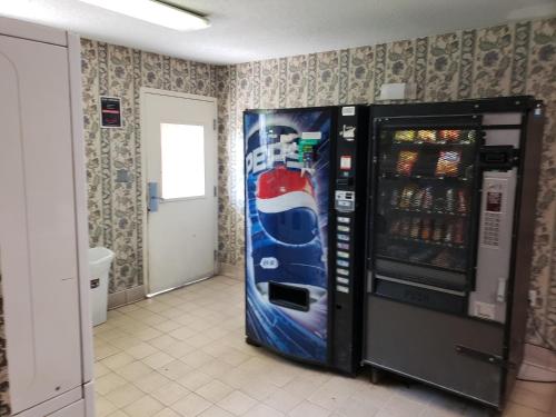 InTown Suites Extended Stay Macon GA - photo 12