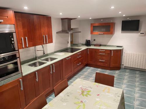 Junto Al Parque Natural de Urkiola pet-friendly hotel Manaria