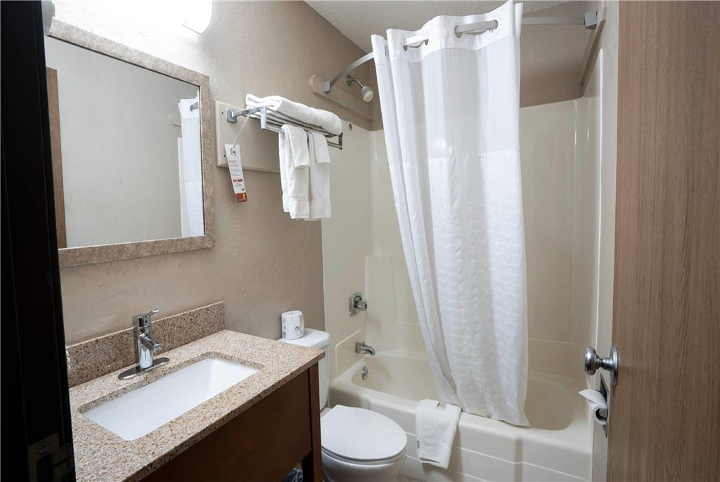 Super 8 by Wyndham Miles City - photo 31