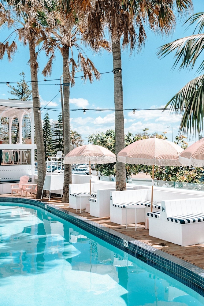 Komune Gold Coast — Coolangatta