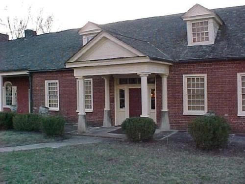 Budgetel Inn and Suites Dalton - photo 4