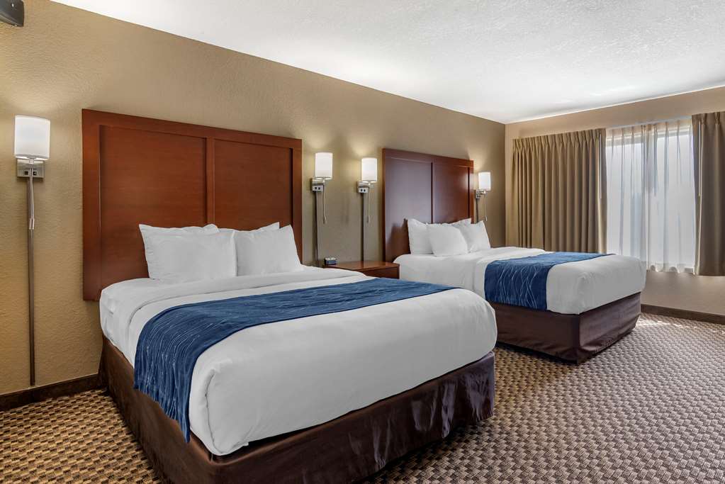 Comfort Inn & Suites Blue Ridge - photo 30