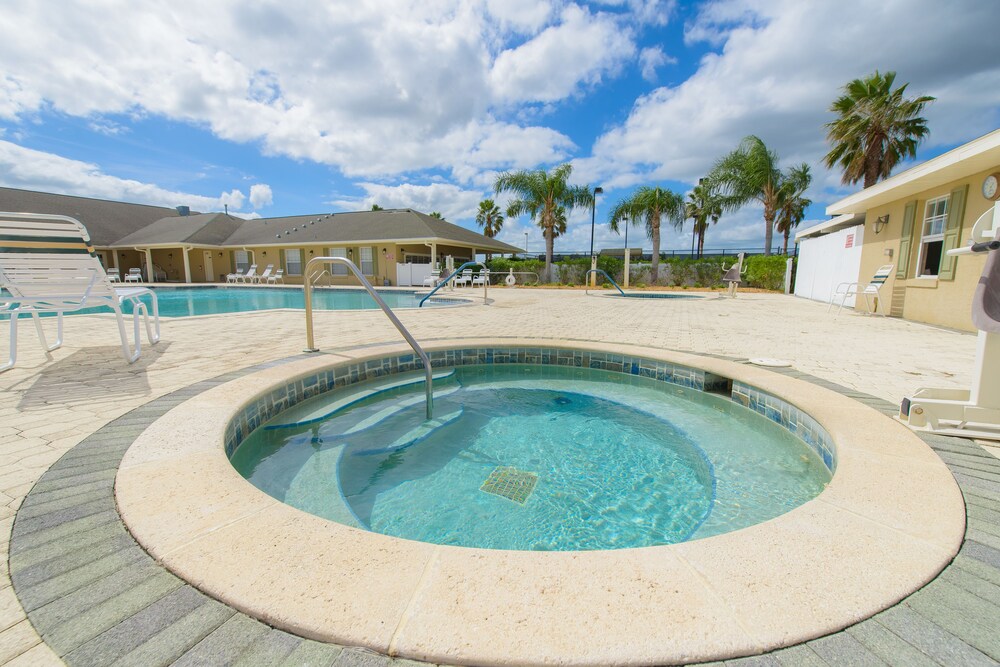 Rainbow RV Resort - photo 8