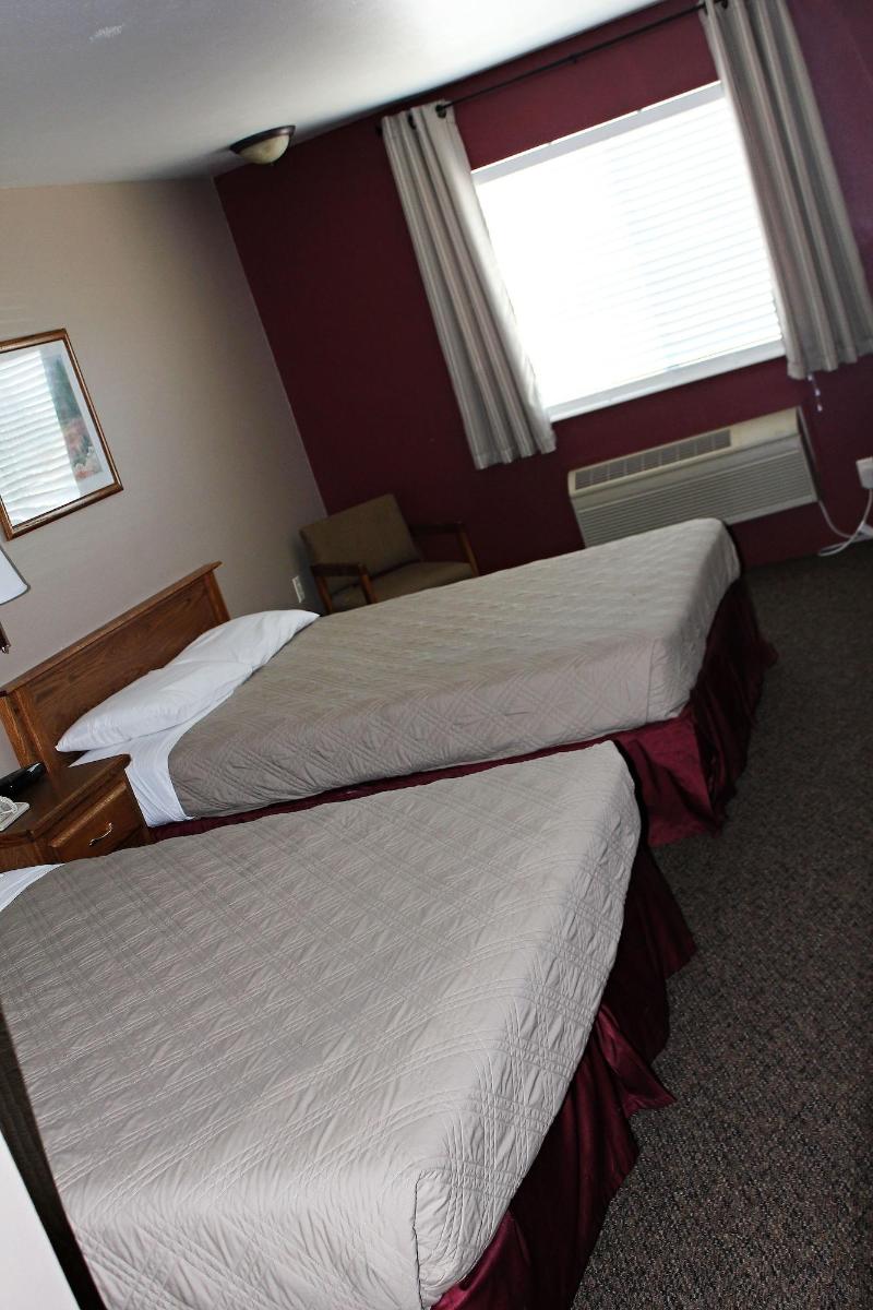 Capri Inn and Suites of Beatrice - photo 17