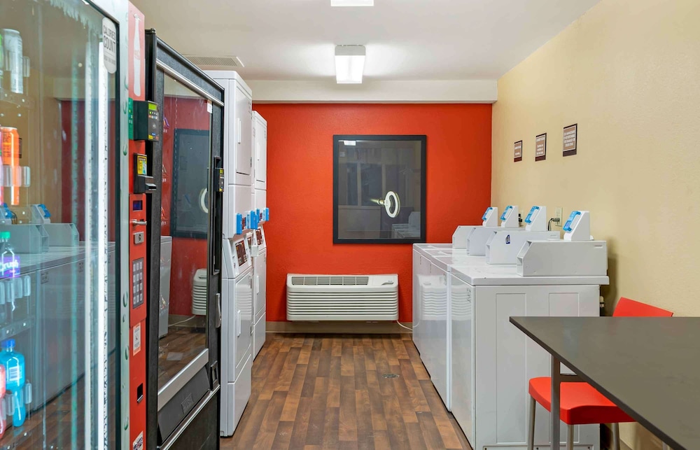 Extended Stay America Select Suites Detroit Farmington Hills - photo 16