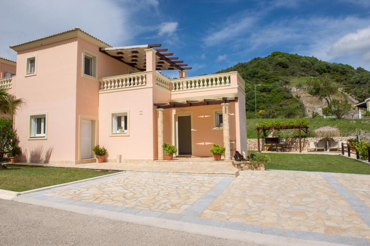 Villas Porto Odysseas Afionas Corfu — 4-Star Luxury Hotel in Agios Georgis, Greece