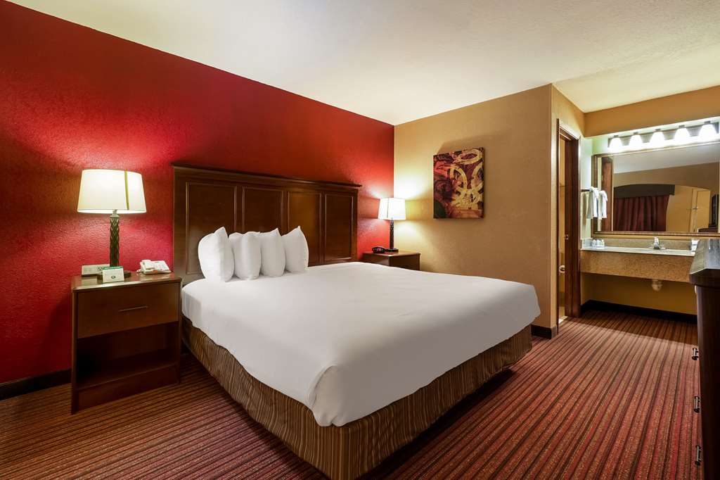 Quality Inn & Suites West Helena - photo 14