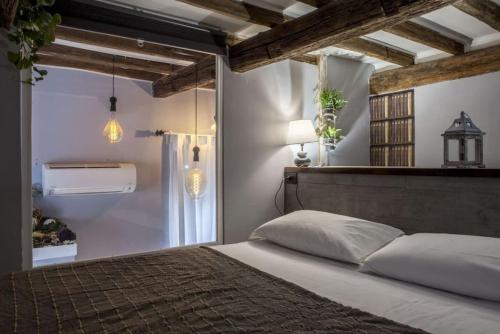 The 150 Home Homkeey Apartments — 4-Star Luxury Hotel in Rome, Italy
