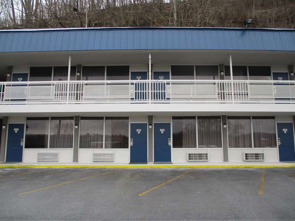 Motel 6 Chilhowie VA I 81 - photo 3