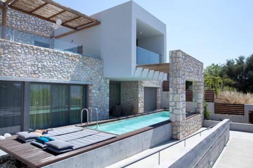 Accessible Villa Katoi — 4-Star Luxury Hotel in Argostolion, Greece