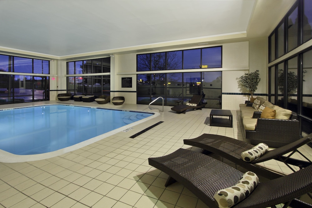 Hampton Inn Ashtabula - photo 31