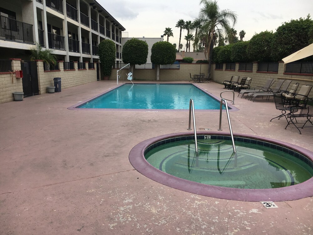 Motel6 Artesia CA - photo 43