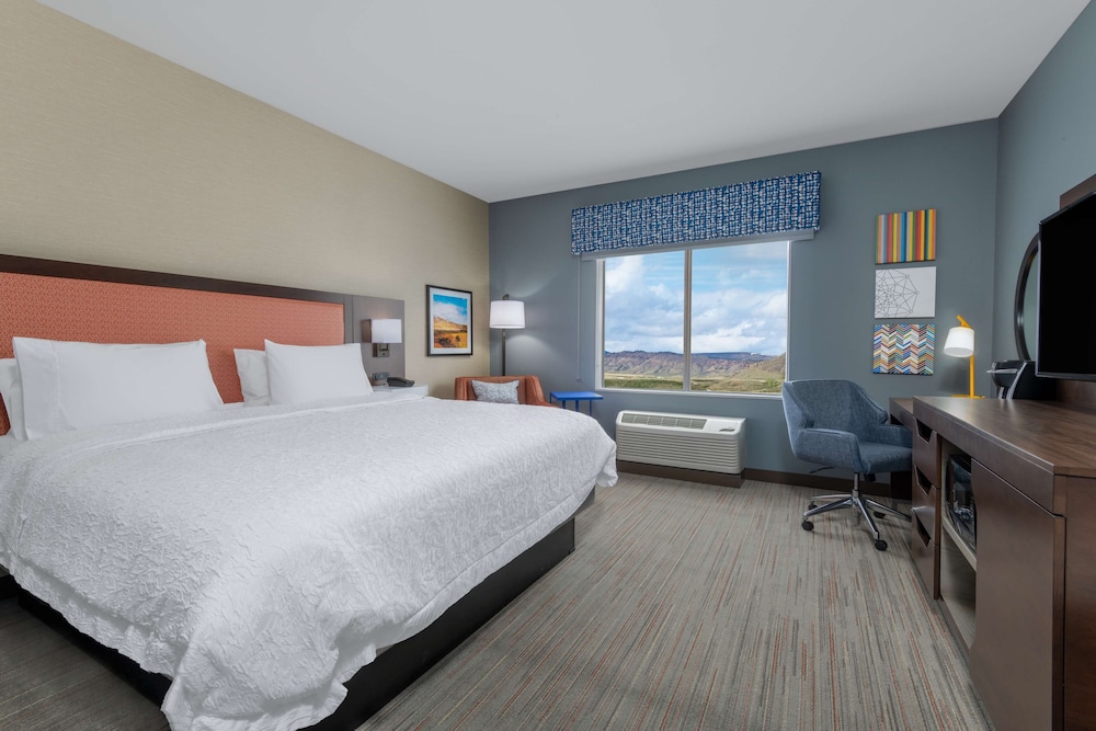Hampton Inn & Suites Cody - photo 18