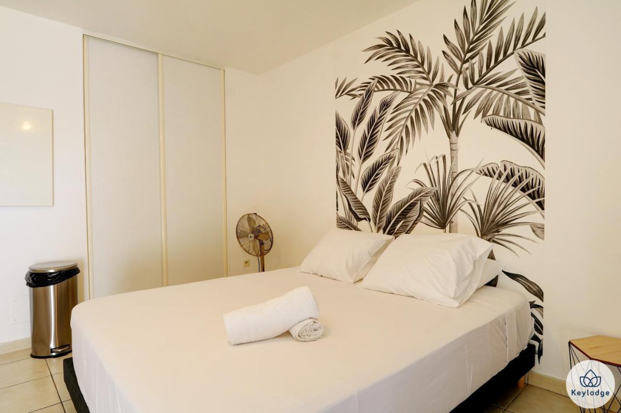 T1 Rive Gauche 2 Etoiles Proche Centre Saint Denis — Saint Denis
