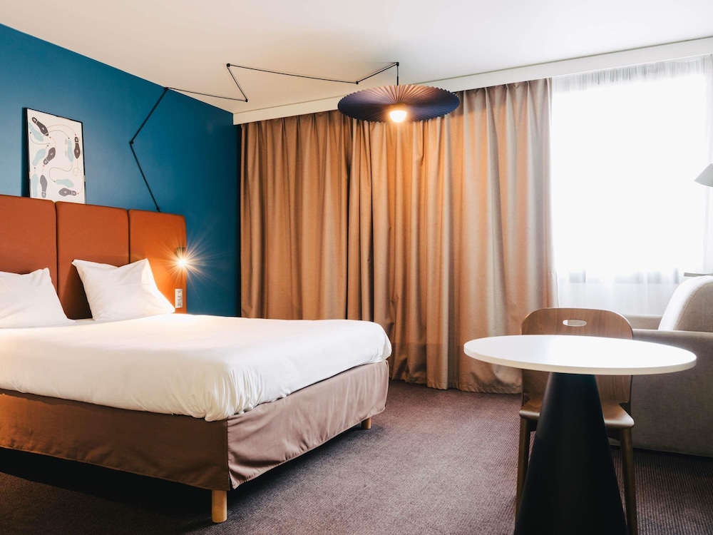 Ibis Rouen Centre Rive Gauche Mermoz in Rouen, France