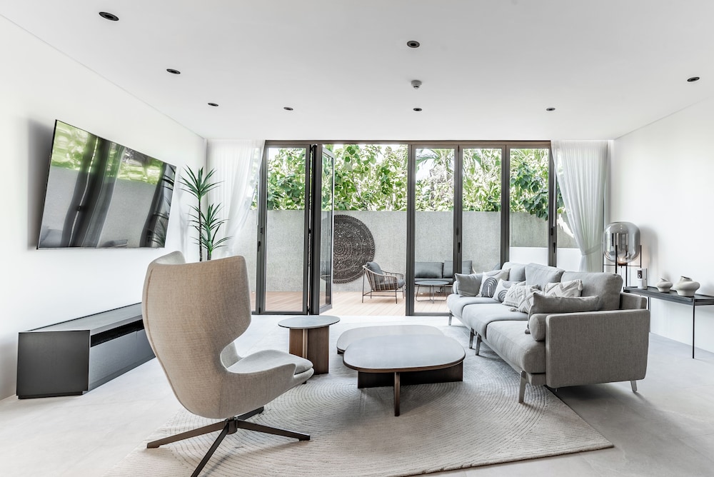 Bluepoint by Villacarte — 4-Star Luxury Hotel in Patong, Thailand