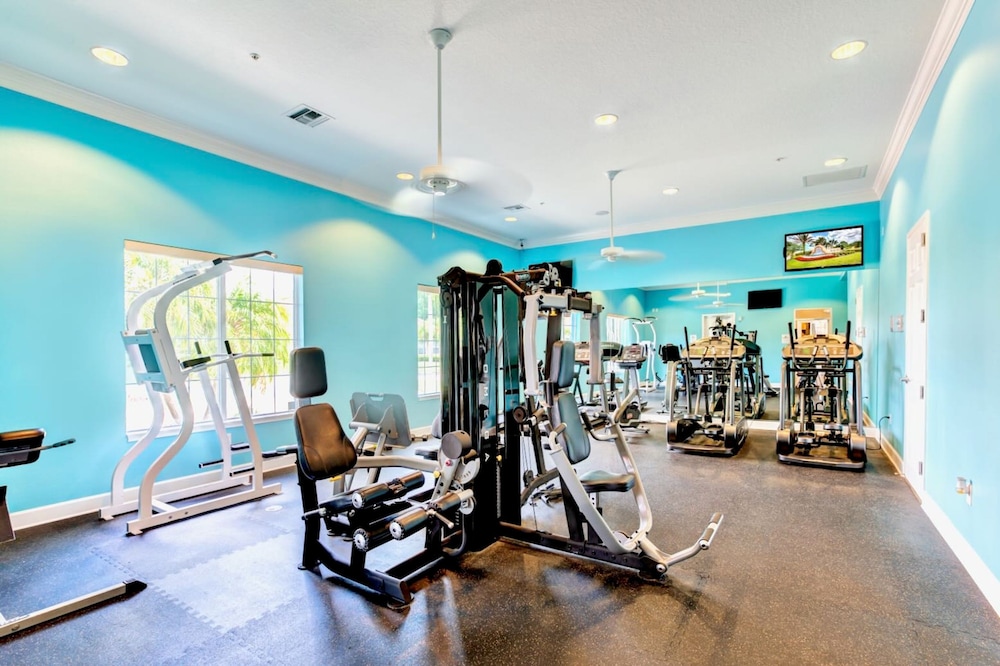 8BR Resort Home with Games Room and BBQ - photo 38