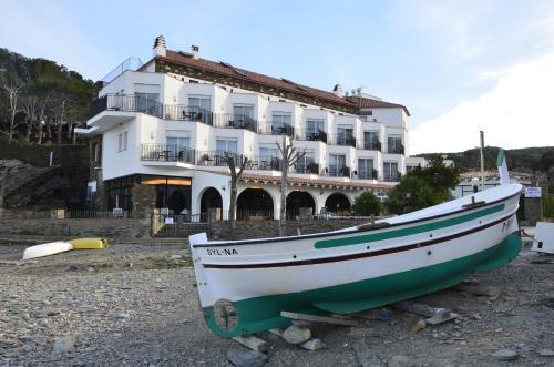 Hotel Llane Petit — Cadaques
