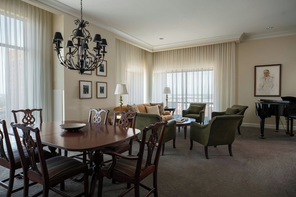 Kansas City Marriott Downtown - photo 40