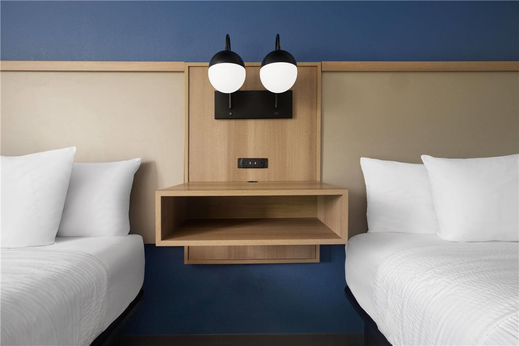 La Quinta Inn & Suites by Wyndham Myrtle Beach - photo 20