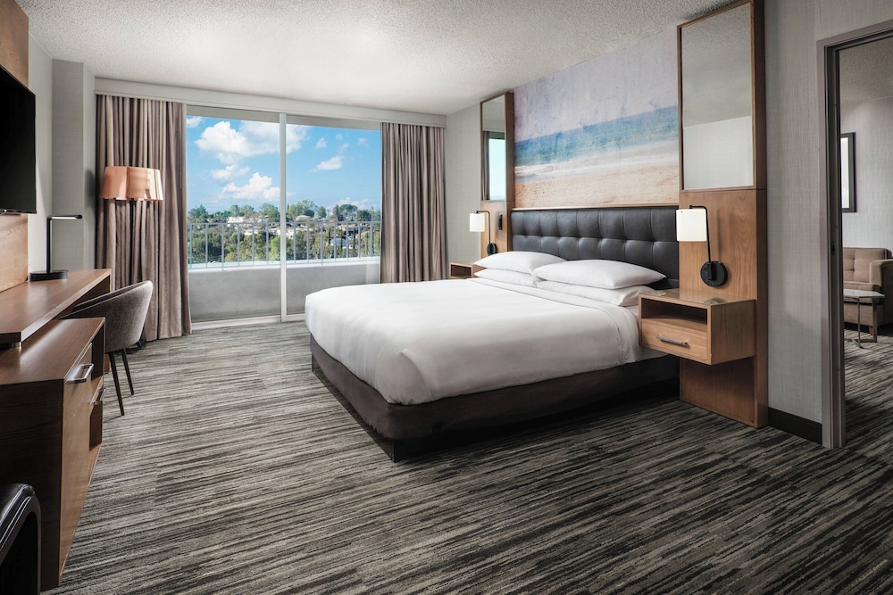 Warner Center Marriott Woodland Hills - photo 11