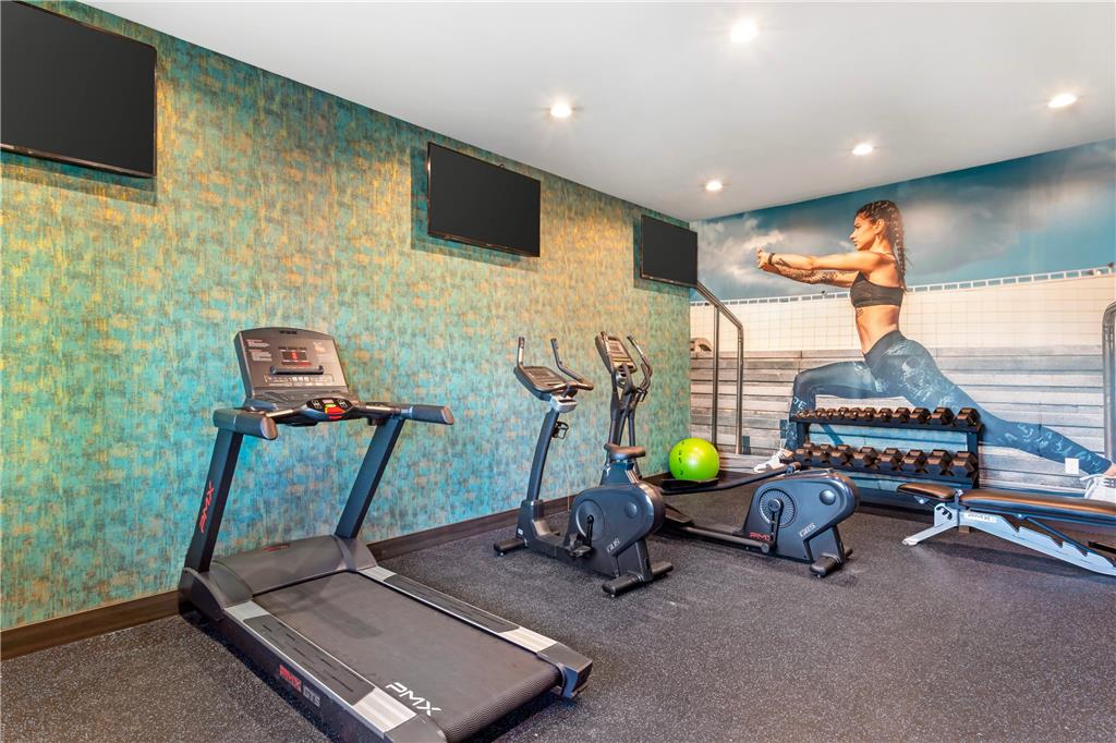 Clarion Pointe Spring Houston North - photo 27