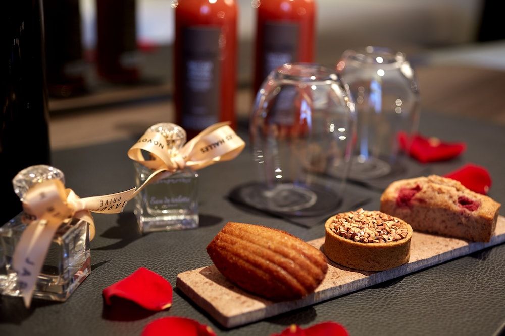 מזון ומשקאות